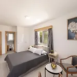 Luna Mare Villa *