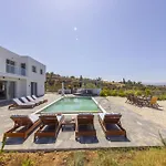 Luna Mare Villa *