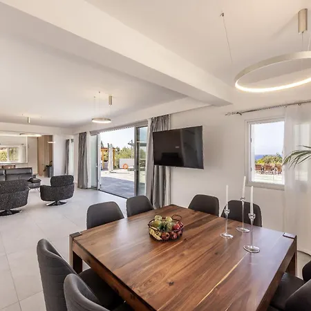 Luna Mare * Kato Yialia