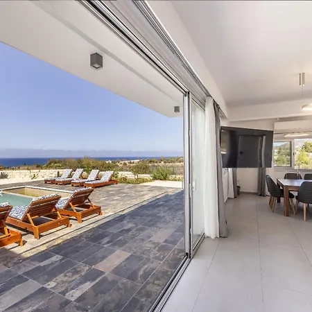 Luna Mare Villa *