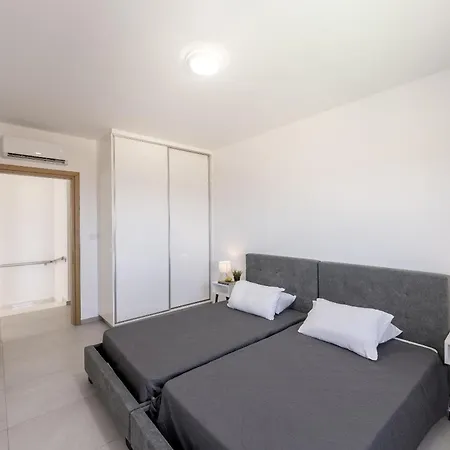 Luna Mare Villa