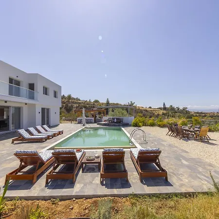 Luna Mare Villa *