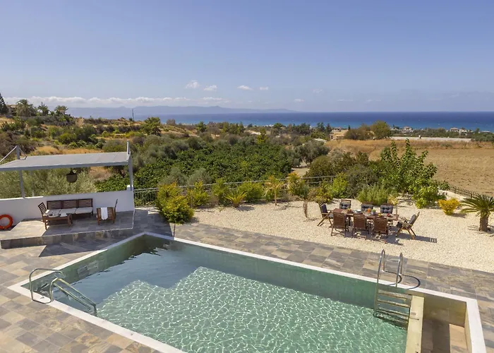 Luna Mare Vila Kato Yialia