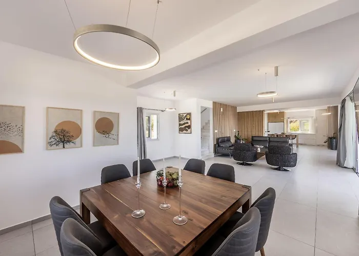 Luna Mare * Kato Yialia