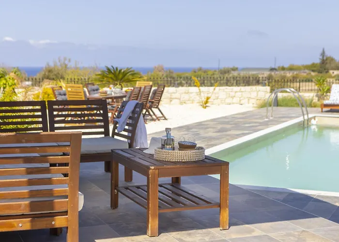 Luna Mare * Kato Yialia